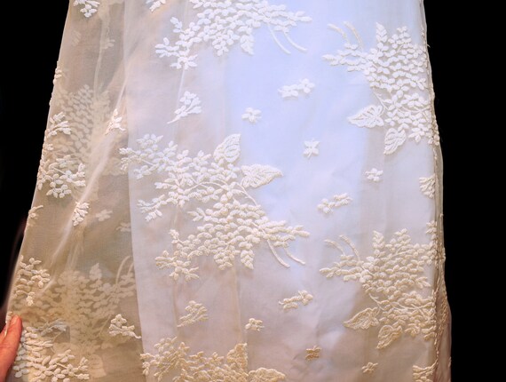 VTG 60's / Ivory Floral Illusion Lace and Taffeta… - image 8