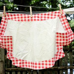 Vintage 60&#39;s / Red Gingham Check Picnic Cotton Half Apron / with Pockets / Cottagecore