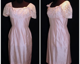 Vintage 1960's / Pink Polished Cotton & Lace Sheath Cocktail Dress / S-M / Hourglass Bombshell