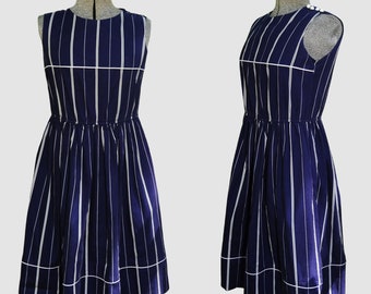 Vintage 70&#39;s / Navy Blue & White Cotton Sleeveless Secretary Dress / S-M / Fit Flare Shape / by Willow Ridge