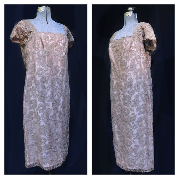 Vintage 60s / Taupe Lace Illusion Over Peach Taff… - image 3