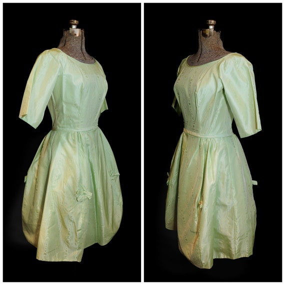 Vintage 50's 60's / Mint Green Moire Satin / Form… - image 3