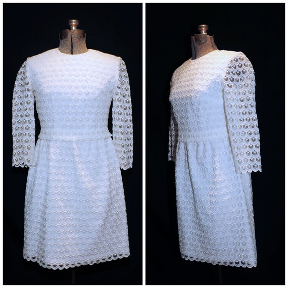 Vintage 1960's / White Lace Sheath Party Cocktail… - image 10