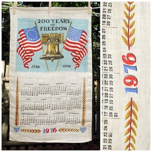 VTG 1976 / &#39;200 Years of Freedom&#39; Liberty Bell / Calendar Towel / Birthday Anniversary Gift