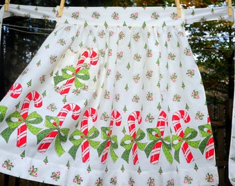 Vintage Christmas Hostess Apron / Candy Cane & Bows Design / with Applique Pocket