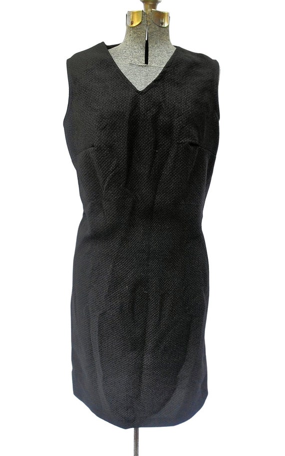 Vintage 60's / Black Textured Poly Sleeveless Shi… - image 3