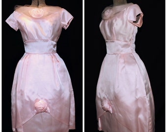 VTG 50's 60's / Blush Pink Duchess Satin Party Prom Dress / Large Rose Accents / Med / ILGWU AFLCIO Label