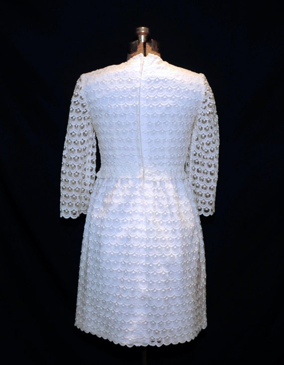 Vintage 1960's / White Lace Sheath Party Cocktail… - image 7