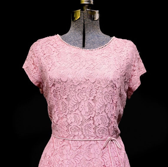 Vintage 50's 60's / Pink Diagonal Layered Lace Sh… - image 3