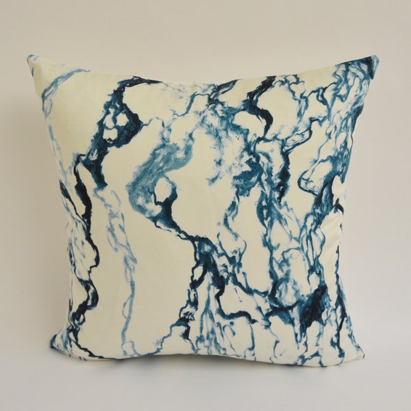 Pierre Frey - Portor - Bleu - Cushion Covers / Pillow Throws Stunning