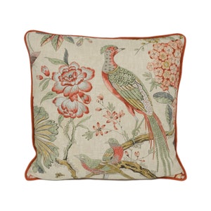 Thibaut - Villeneuve - Coral sobre lino - Impresionante cubierta de cojín con ribete de contraste de pájaro floral- Almohada de tiro hecha a mano - Decoración del hogar de diseñador