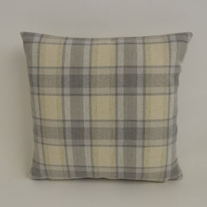 Prestigieuze textiel - Shetland - kiezelsteen - kussenhoezen/kussenslopen