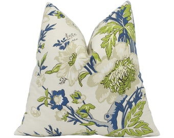 Thibaut - Nemour - marineblauw en crème - gedurfde kleurrijke bloemenkussenhoes handgemaakt sierkussen designer woondecoratie