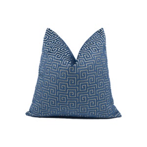 Anna French x Thibaut - Meander Samt - Navy - Luxuriöser Griechischer Schlüssel Design Kissenbezug - Handgemachter Kissenbezug - Designer Wohndekor