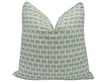 Thibaut - Denver - Azul y verde spa - Funda de cojín geométrica caprichosa a pequeña escala - Almohada hecha a mano con enrejado de diamantes blancos y primavera fresca