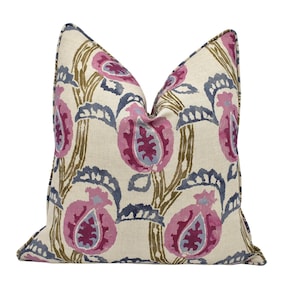 William Yeoward x Designers Guild - Malati - Mulberry - bloemen Indiase granaatappel designer kussenhoes - luxe sierkussen - handgemaakt
