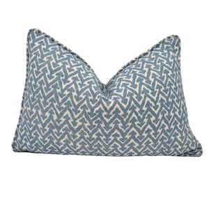 Fermoie - Rabanna - 269 - Cushion Cover – Blue Geometric Cotton Pillow - Handmade Modern Stylish Zigzag Arrow Pattern - Designer Decor