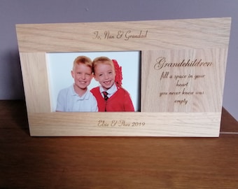 Solid Oak Personalised Photo Frame - Oak photo frame - Wooden 6"x4" photo frame - Mother's day gift - Father's day gift