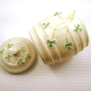 Irish Pottery Belleek Barrel Jam / Honey  Pot with Lid.  Made in Ireland