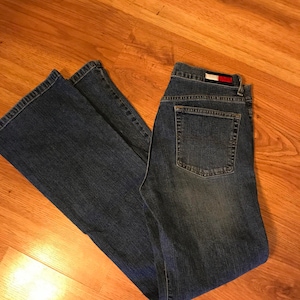 Vintage womens tommy jeans W5 L31