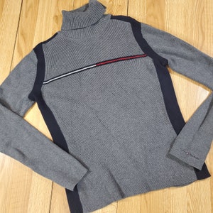 Vintage women&#39;s tommy Hilfiger turtleneck sweater size large