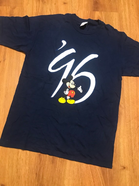 Vintage Disneyland Paris T-shirt osfm | Etsy