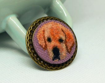 Dog labrador embroidered brooch, Beige jewelry for pet lover, Handcrafted birthday gift for mother