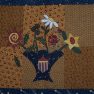 Victory Bouquet Table Runner Pattern - Digital - downloadable