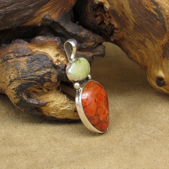 Sterling Silver Sponge Coral and Green Stone Pend… - image 3