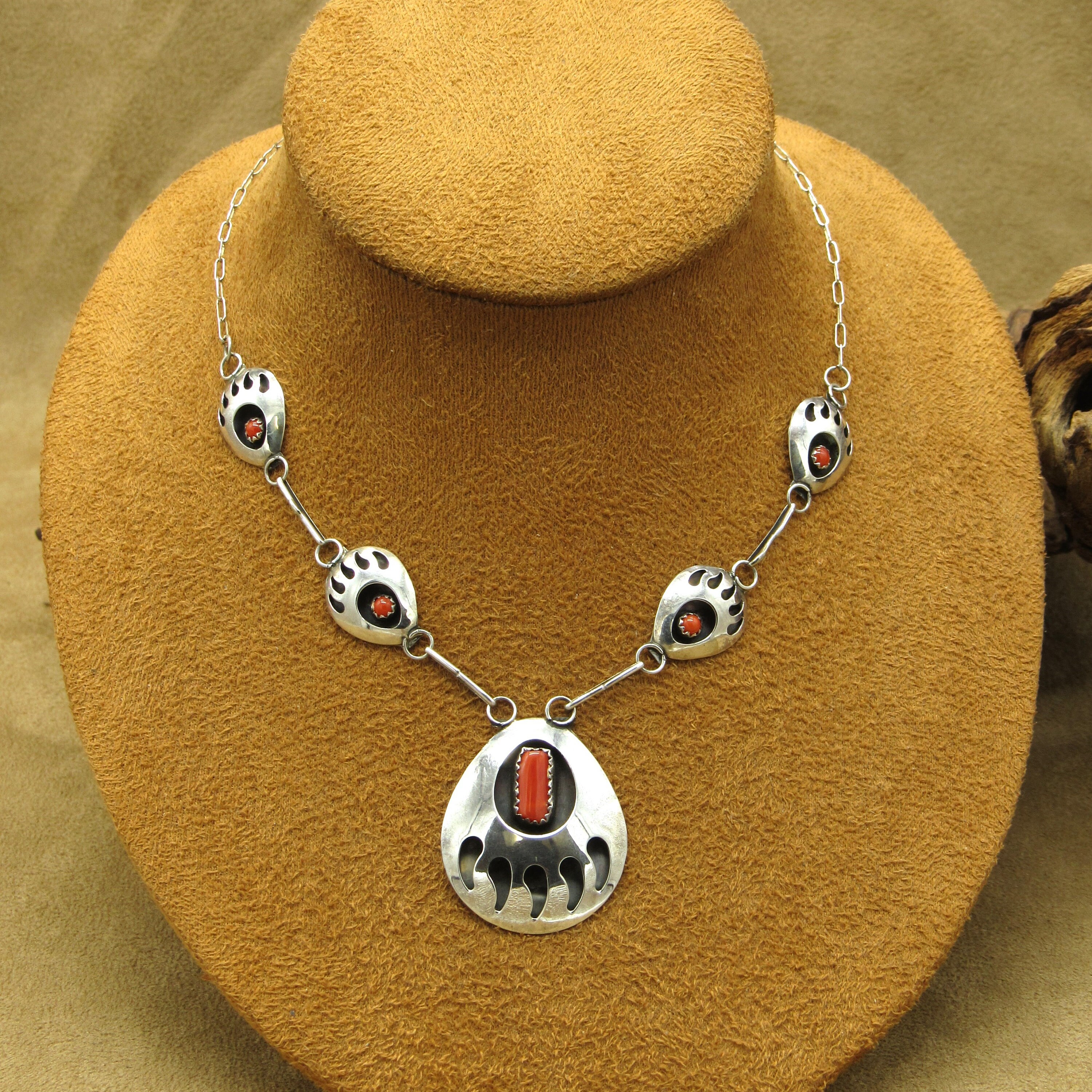 Vintage Sterling Silver Shadowbox Coral Bear Paw Necklace - Etsy