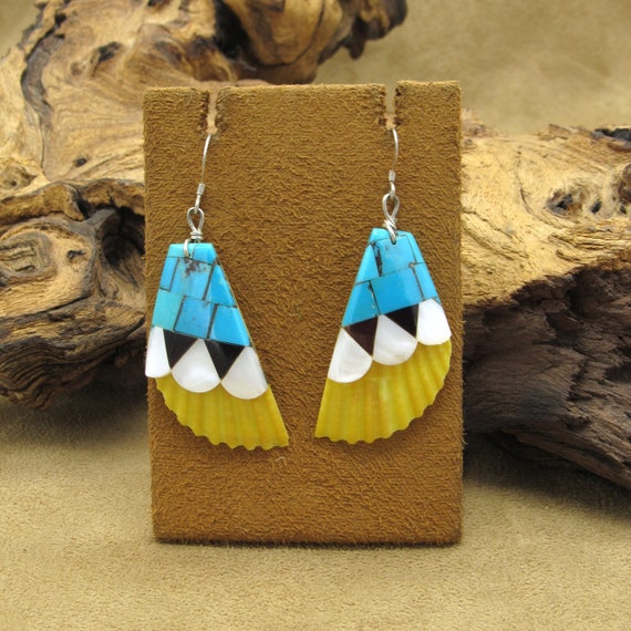 Native American Hypnotic Vintage Santo Domingo Inlay Coral Jet Sterling Silver Earrings Native American Hypnotic Vintage Santo Domingo Inlay Coral Jet Sterling Silver Earrings