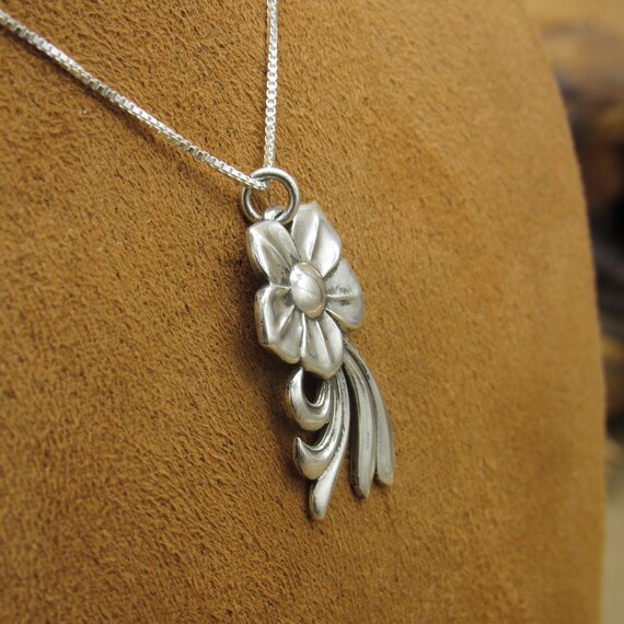 Sterling Silver Flower Pendant and Necklace - image 3