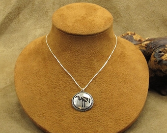 Sterling Silver Round Membres Bird Style Pendant Necklace