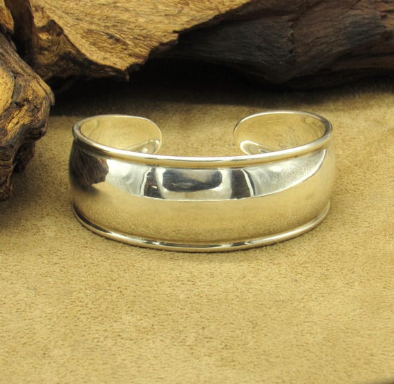 Sleek Design Sterling Silver Cuff Bracelet