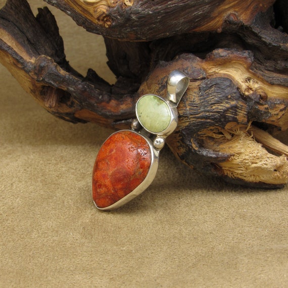 Sterling Silver Sponge Coral and Green Stone Pend… - image 2