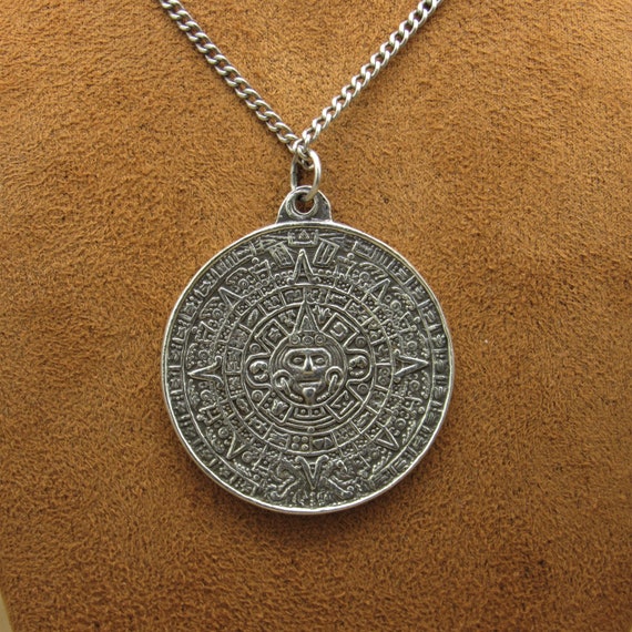 Vintage Sterling Silver Aztec Calendar Pendant on… - image 3