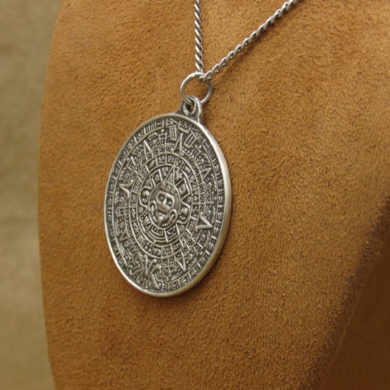 Vintage Sterling Silver Aztec Calendar Pendant on… - image 5