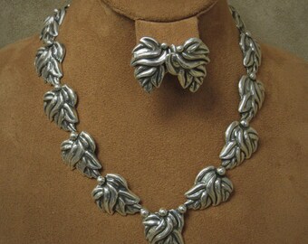 Wonderful Mexico Sterling Silver Repousse Leaves Necklace and Earring Set