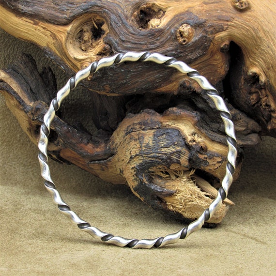 Southwest Sterling Silver Twisted Wire Bangle Bra… - image 4