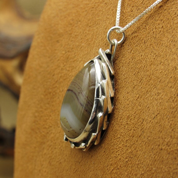 Sterling Silver Teardrop Agate Pendant Necklace - image 3