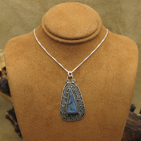 Sterling Silver and Labradorite Necklace - image 1