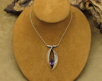 Vintage Sterling Silver and Faceted Amethyst Pendant Necklace