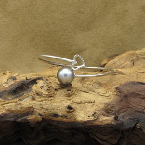 Made in Italy Sterling Silver Pearl and Heart Bangle Bracelet