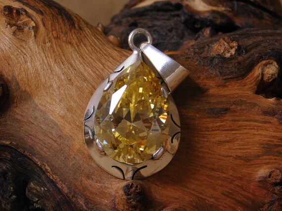 Vintage Sterling Silver Synthetic Yellow Stone Pe… - image 3