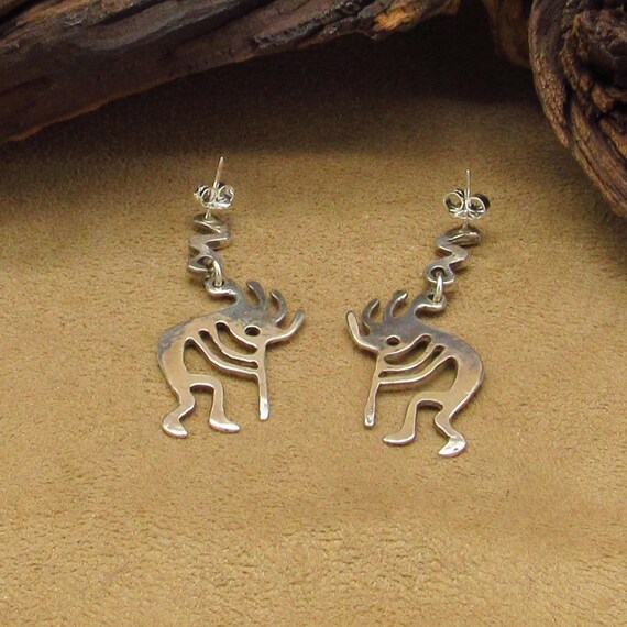 Hammered Sterling Silver Dangle Post Kokopelli Ea… - image 4