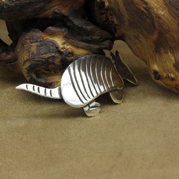 Vintage Sterling Silver Stamped Armadillo Pin - image 2