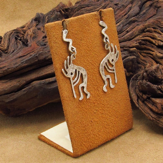 Hammered Sterling Silver Dangle Post Kokopelli Ea… - image 2