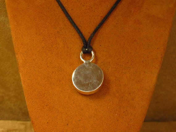 Sterling Silver Inlaid Round Pendant Necklace - image 4