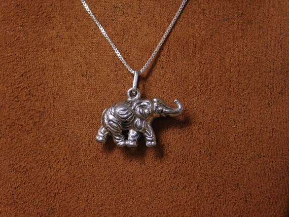 Vintage Elephant Sterling Silver Necklace - image 2