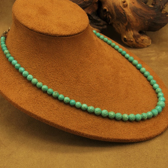 Lovely Lightweight Vintage Turquoise Beaded Neckl… - image 3